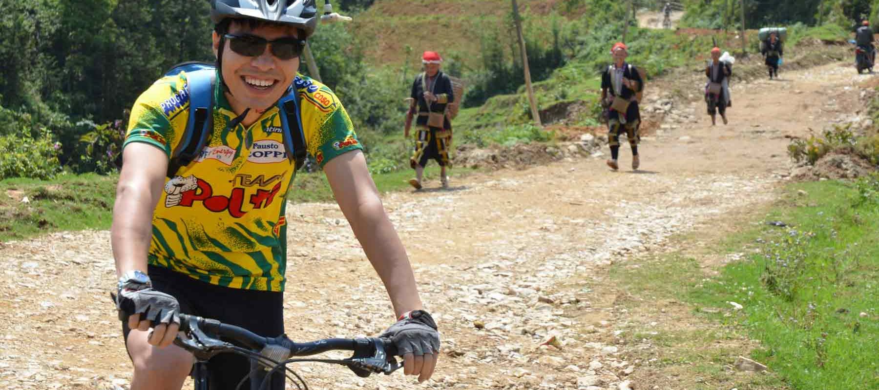 Cycling Sapa Mountains in vietnam
