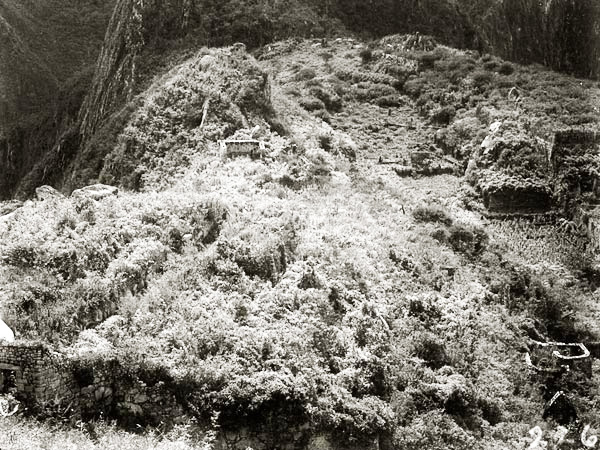 Machu-Picchu-Before-Excavation.jpg