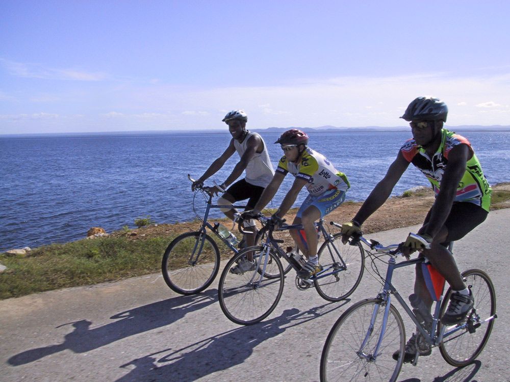 best cycling tours