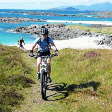 Mountain Biking Tours in Scotland for Solo Travel