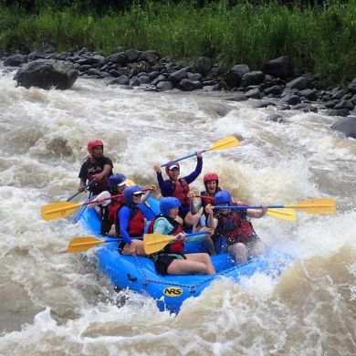 Costa Rica White Water Rafting Vacations Pacuare River