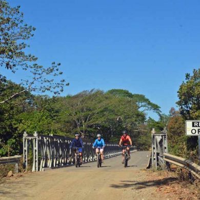 Biking Costa Rica Jungle and Pacific Ocean