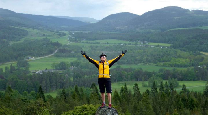 Biking the Scotland Mountains 