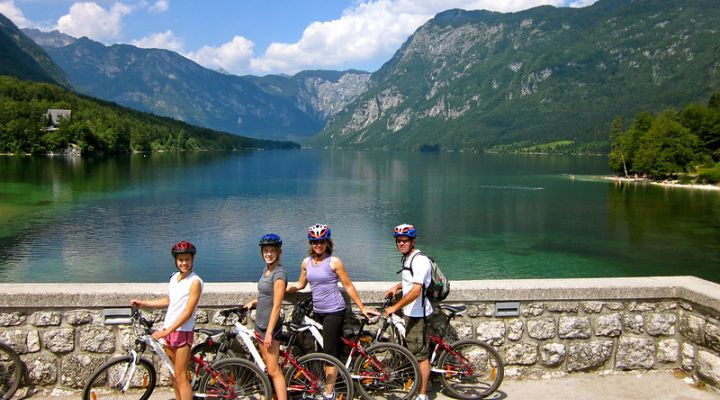 Small group bike tour beside lake in Slovenia
