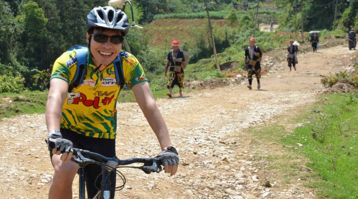 Cycling Sapa Mountains in vietnam